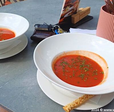 Tomatensoep . . . altijd goed :-)