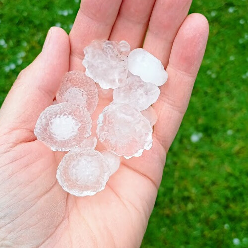 Foto: Kort voor ons vertrek krijgen we nog een stevige hagelbui