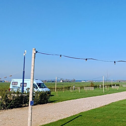 Bijna lege camperplaats Foto: Bijna lege camperplaats