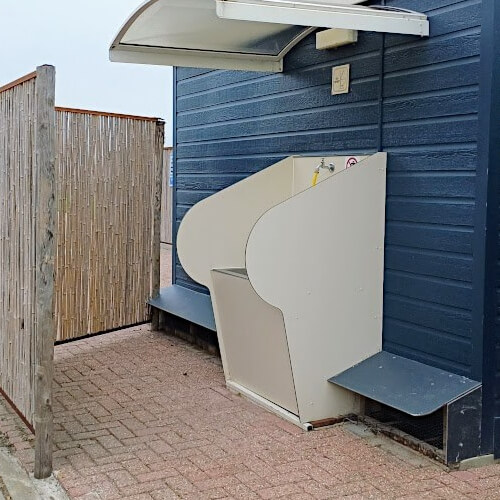 De stortplaats voor het chemisch toilet Foto: De stortplaats voor het chemisch toilet
