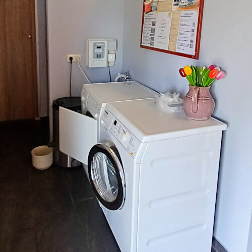 De wasmachine en droger Foto: De wasmachine en droger